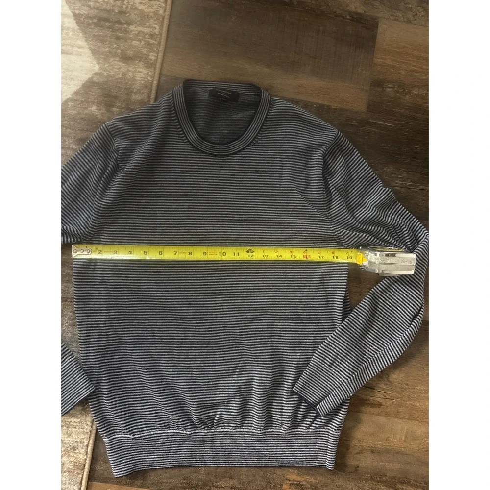 Banana Republic Mens Merino Wool Striped Crewneck Sweater Navy Grey Medium